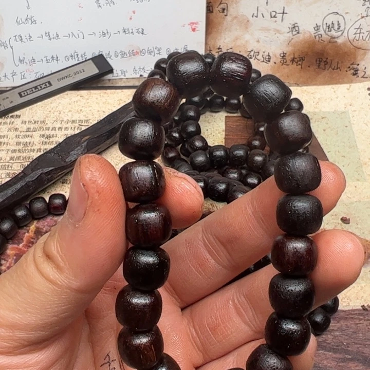 藤类降真香10老型红黑油结晶