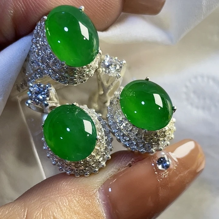 万***8定制翡翠未镶嵌355558658558888