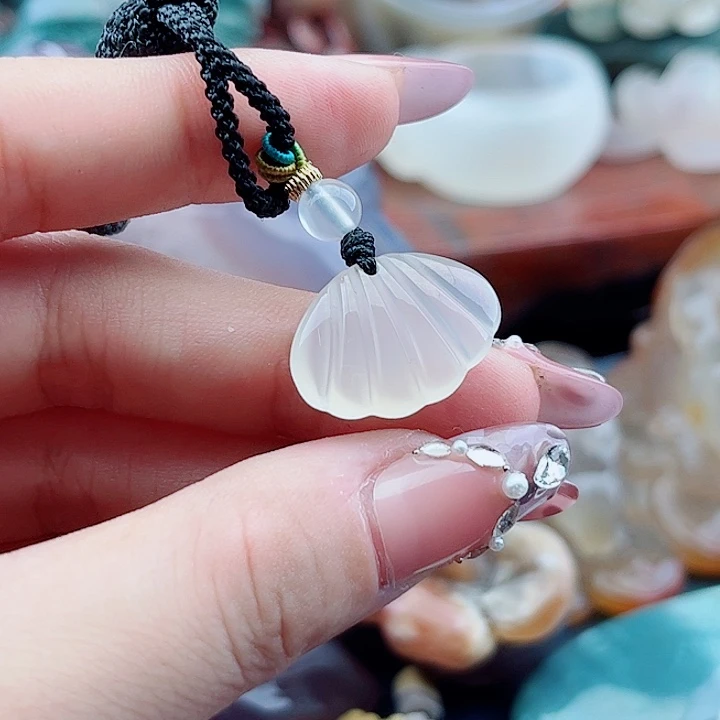 路***过未镶嵌玛瑙手饰吊坠