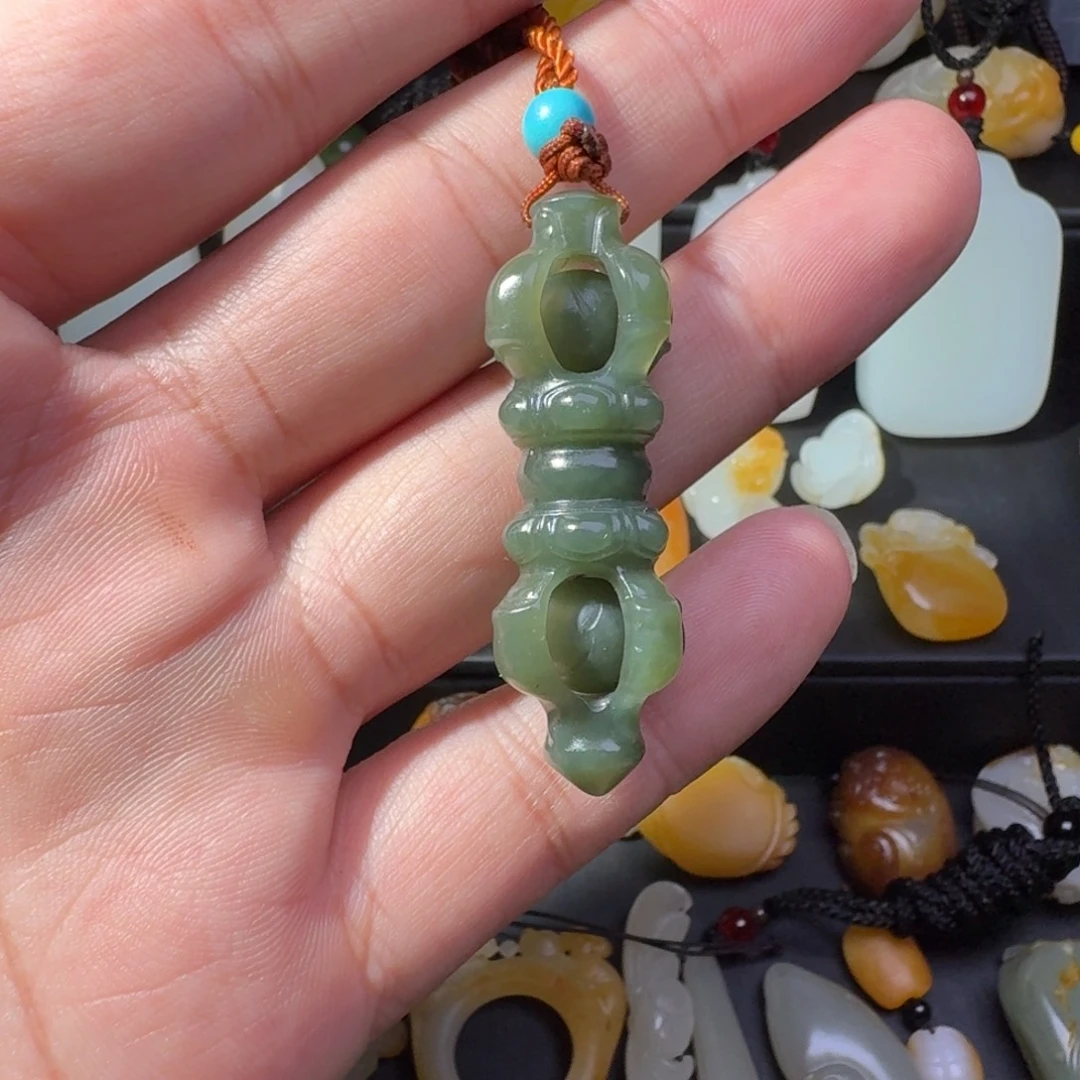 和田玉未镶嵌吊坠(不含链)