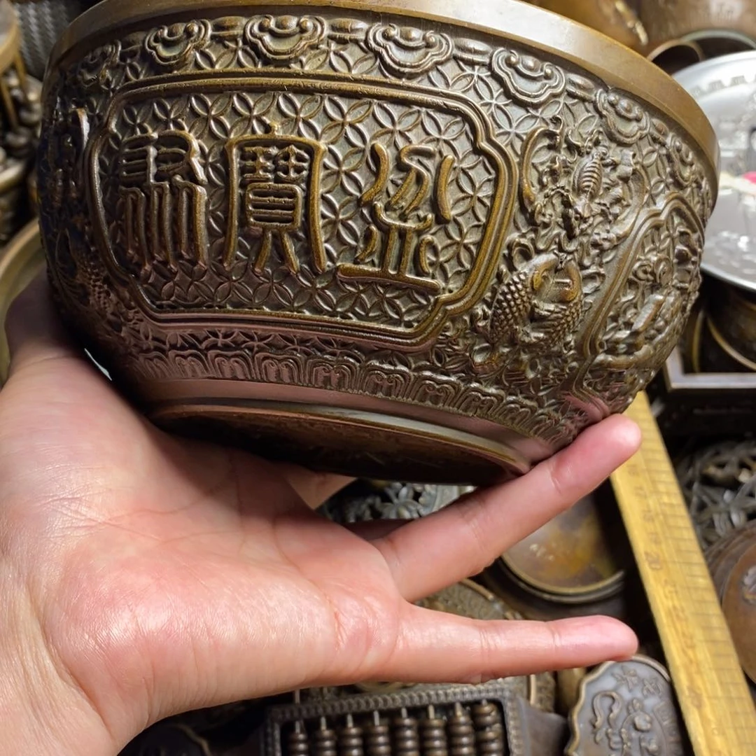 精美铜器做工精良