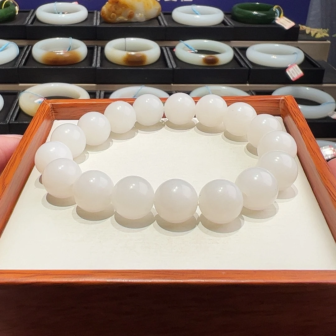 和田玉未镶嵌手串