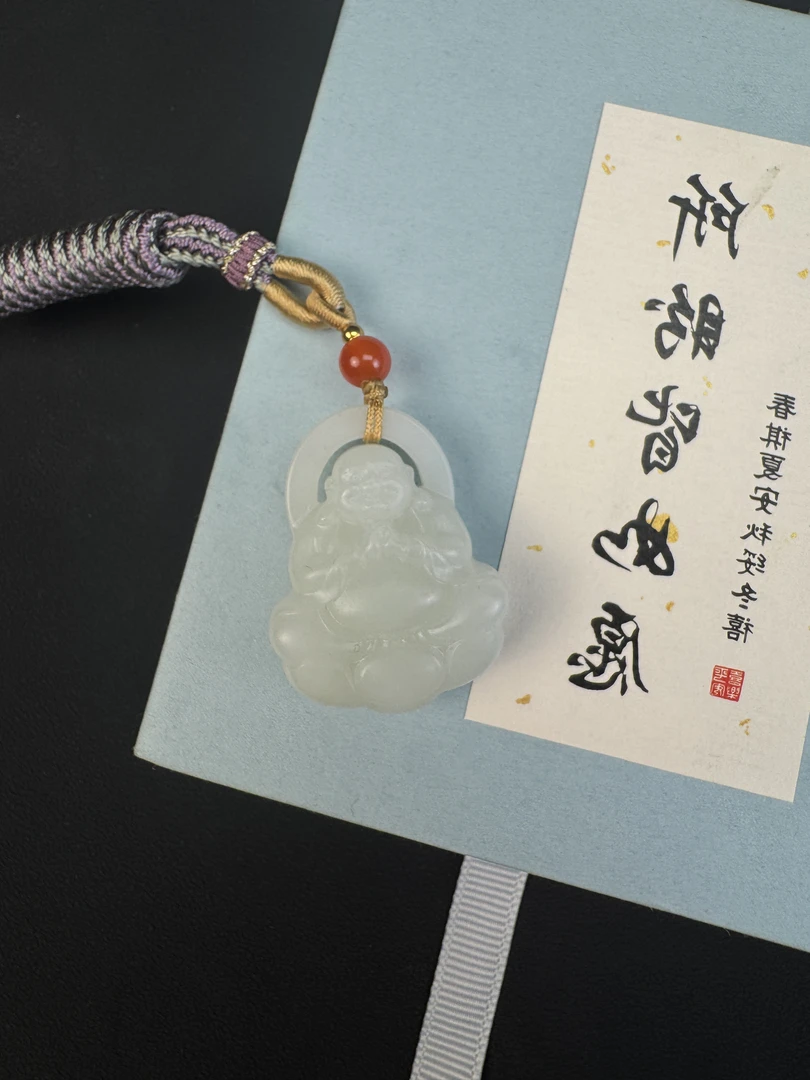 天然和田玉镂空弥勒佛高端定制款吊坠FY0139