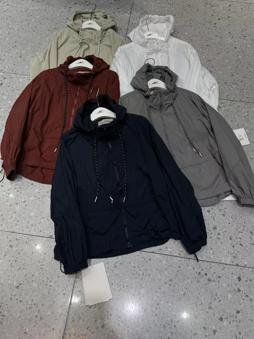 防晒运动简约夏季螺纹下摆连帽女士百搭女短外套