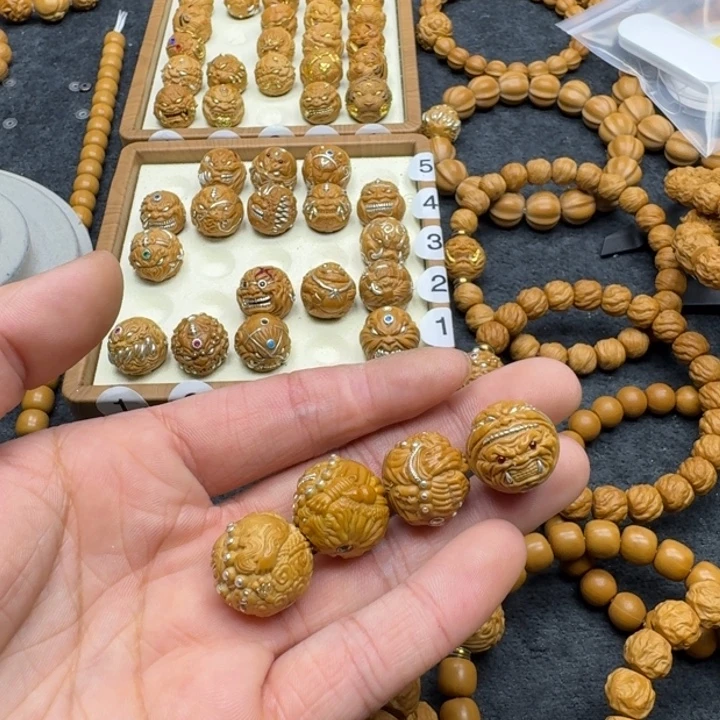 天***蝎全品降龙伏虎僧中僧半身佛王