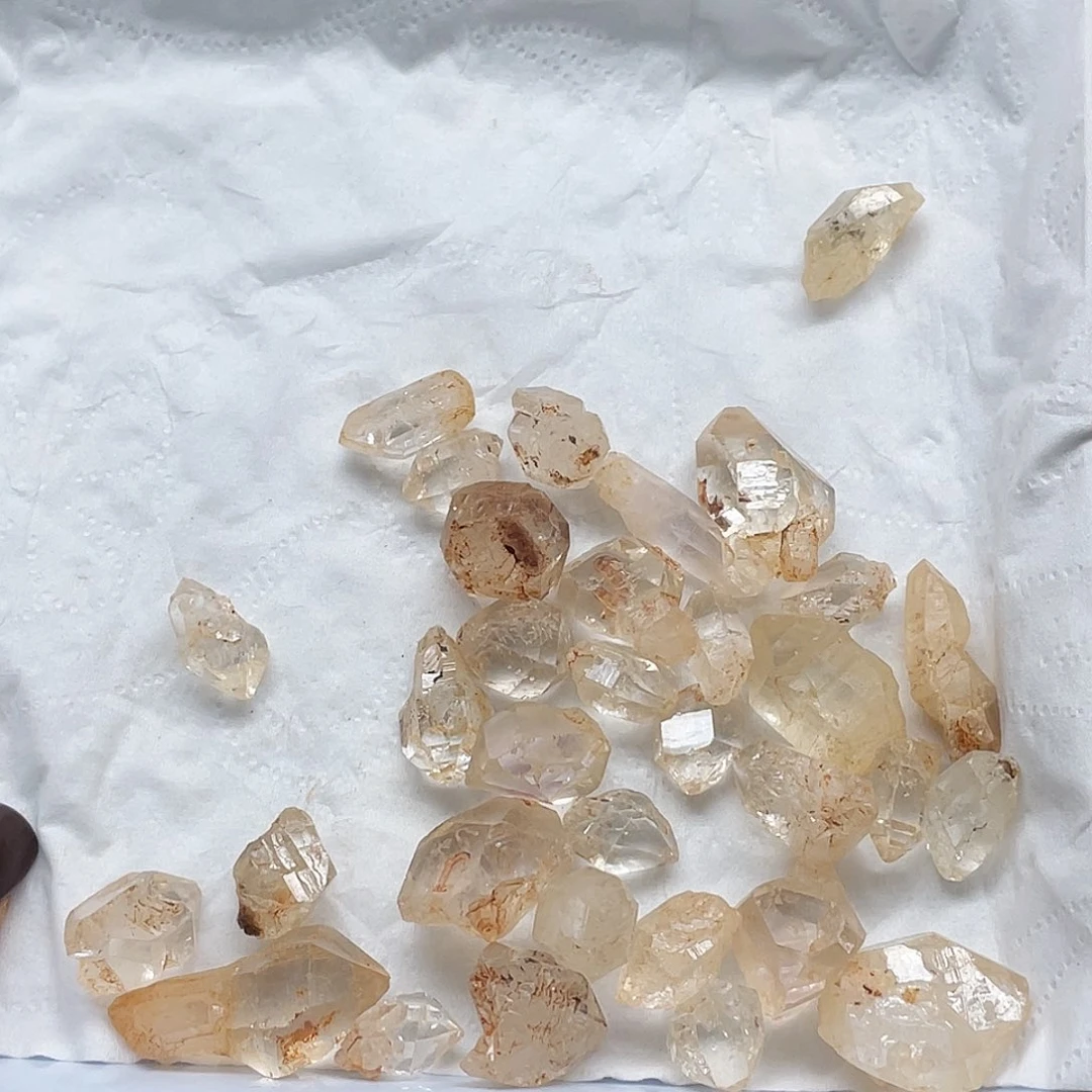 珠宝半成品水晶未镶嵌4红泥骸骨