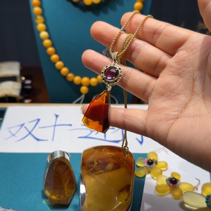 琥珀未镶嵌颈饰波兰设计款琥珀蜜蜡