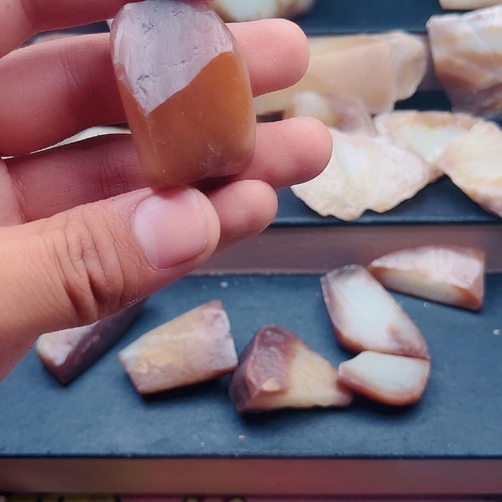 和田玉（糖玉）未镶嵌颈饰?***?