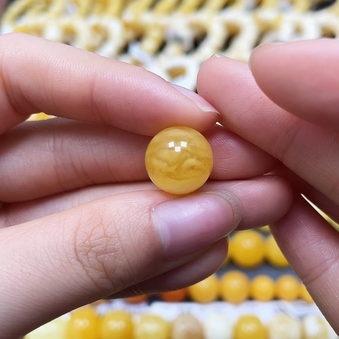未镶嵌蜜蜡裸石圆珠13mm瑕（介意平头勿拍）