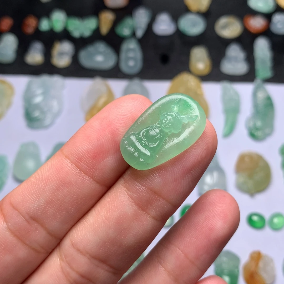 定制翡翠未镶嵌小龙女