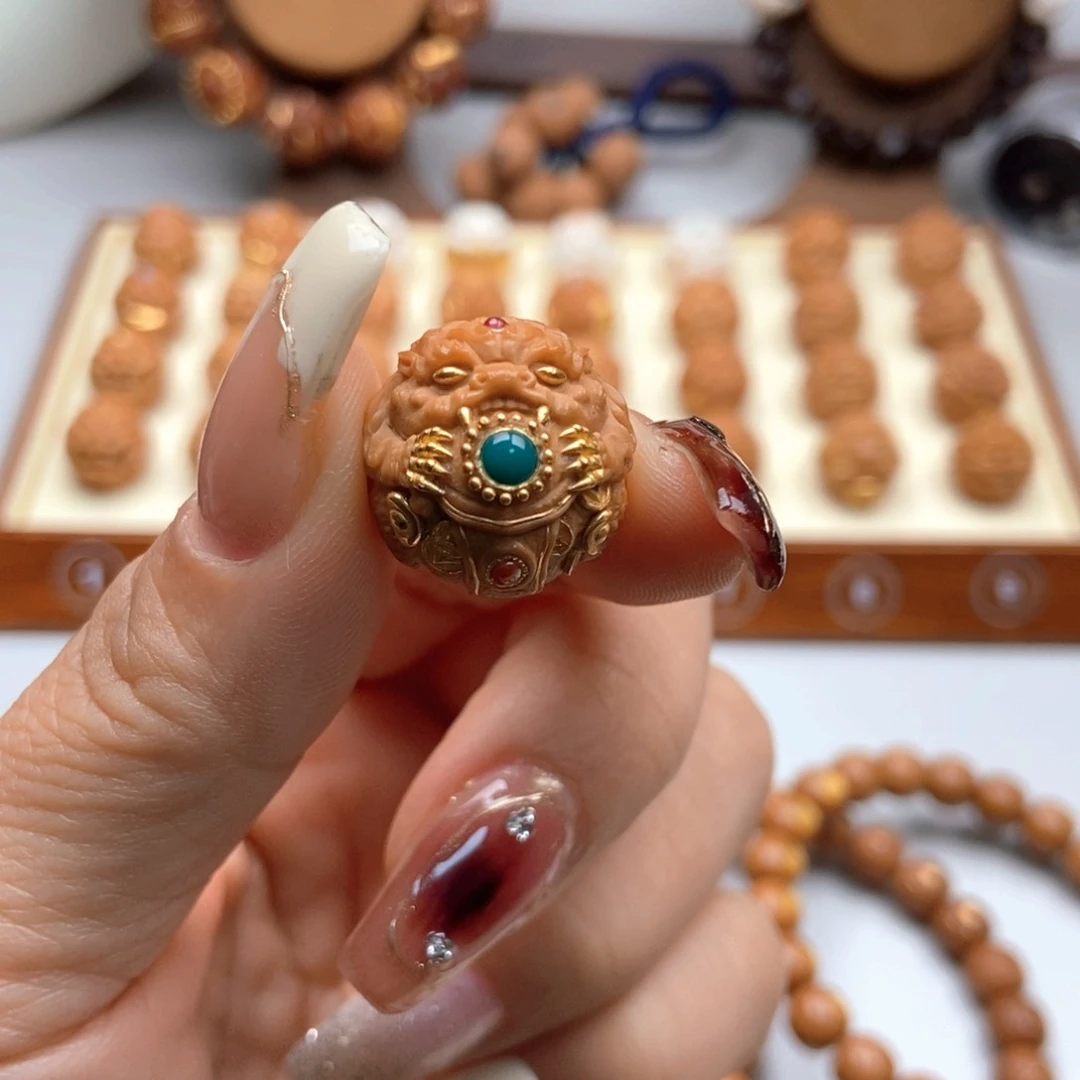 吊坠猴头核桃向*看猴头