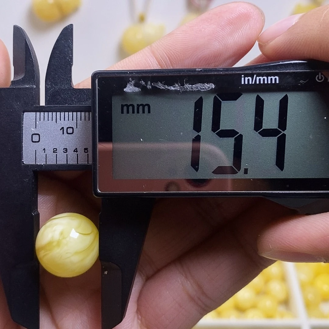 裸石琥珀未镶嵌蜜蜡圆珠