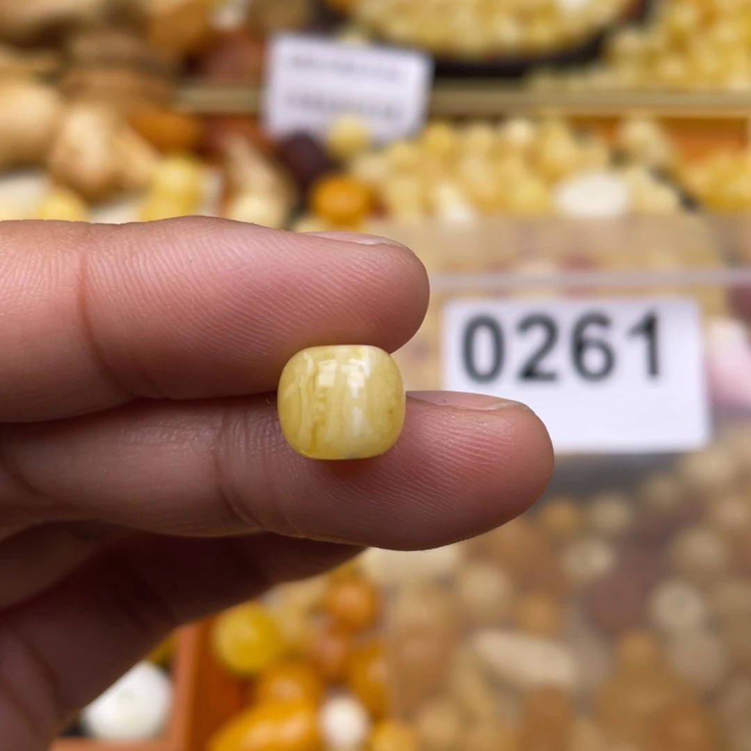 琥珀珠宝奇石未镶嵌10 一颗粉