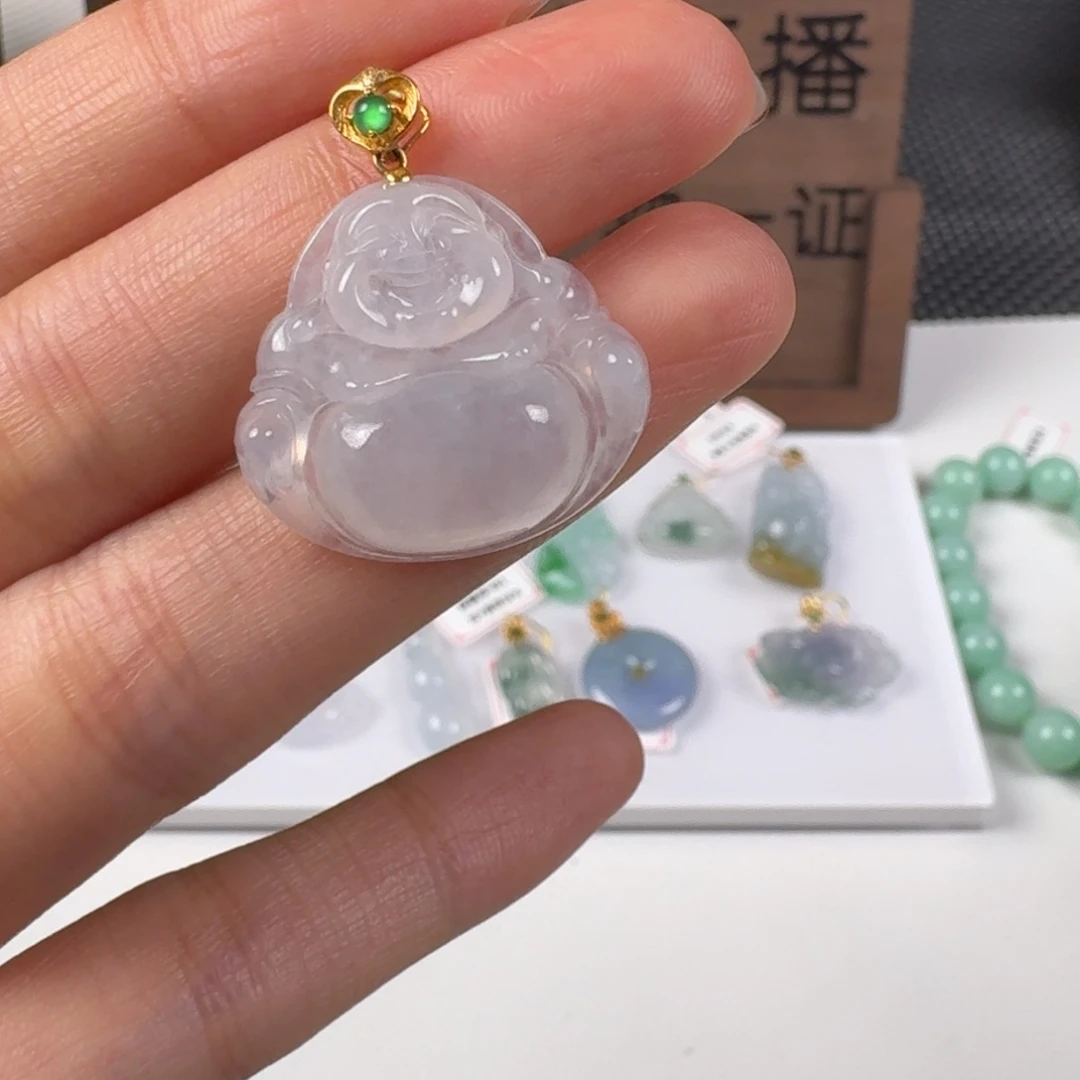 翡翠18K金镶嵌颈饰