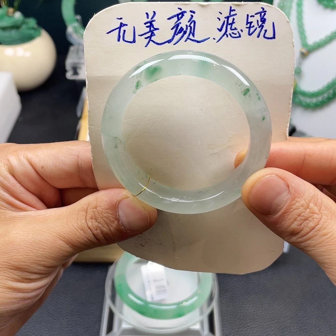 石英质玉未镶嵌手镯