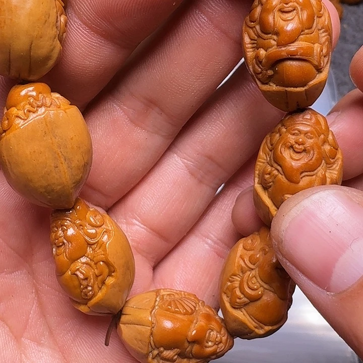 橄榄核手串你是谁