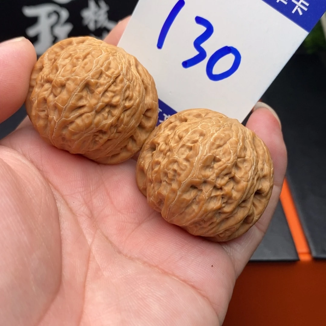人****文玩核桃把件铁锤妹妹39全