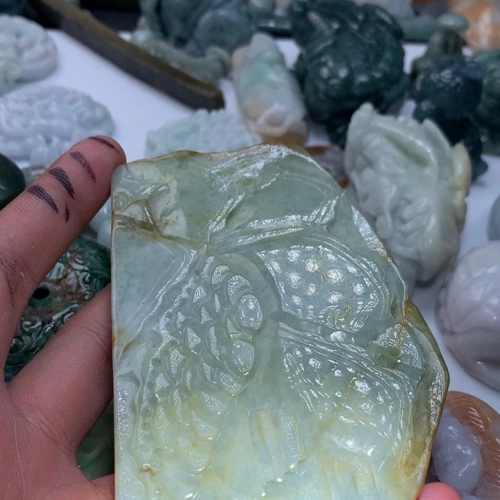 翡翠未镶嵌颈饰保真天然a货翡翠