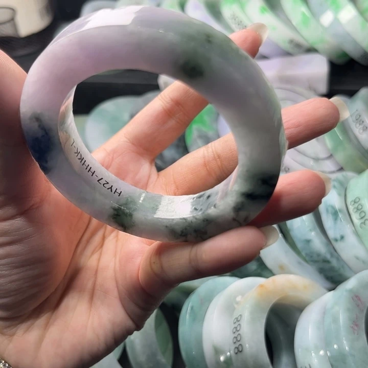 定制翡翠未镶嵌手镯
