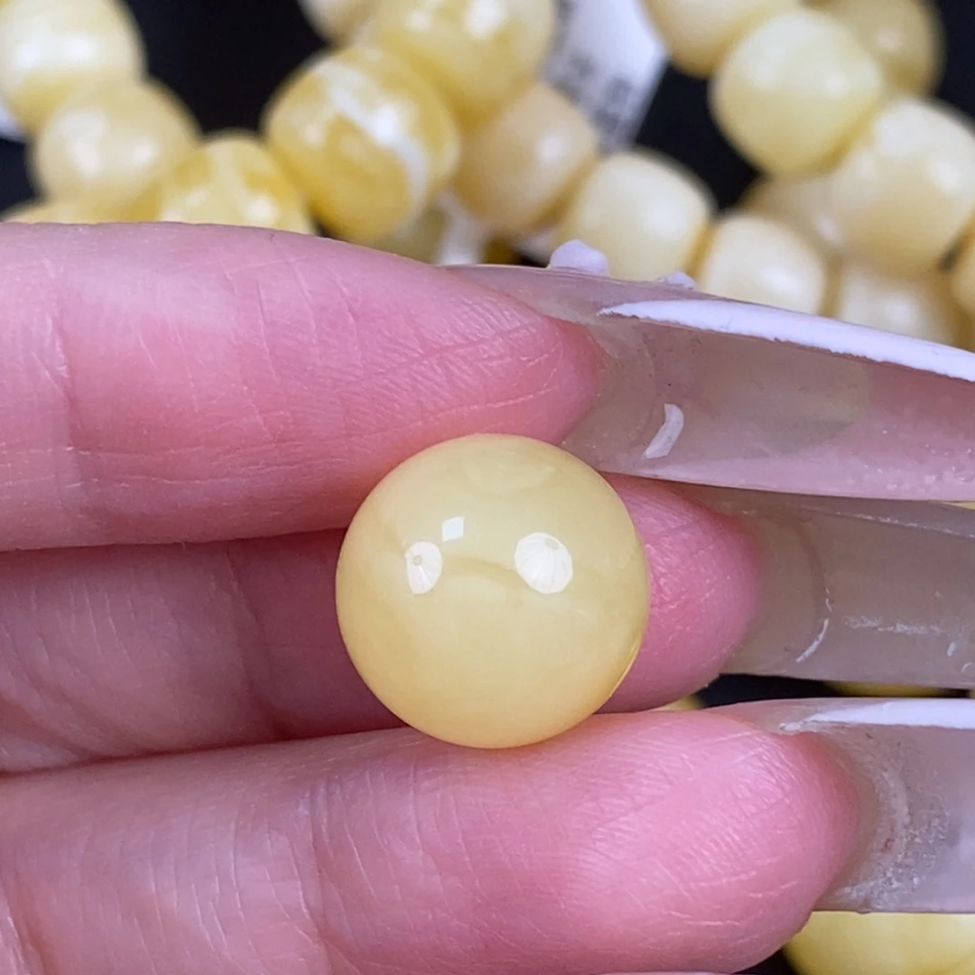 琥珀未镶嵌珠宝奇石205