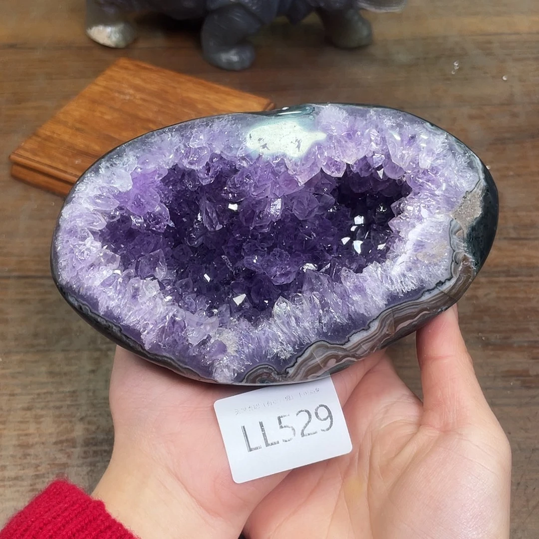 未镶嵌水晶大型摆件（非配饰）