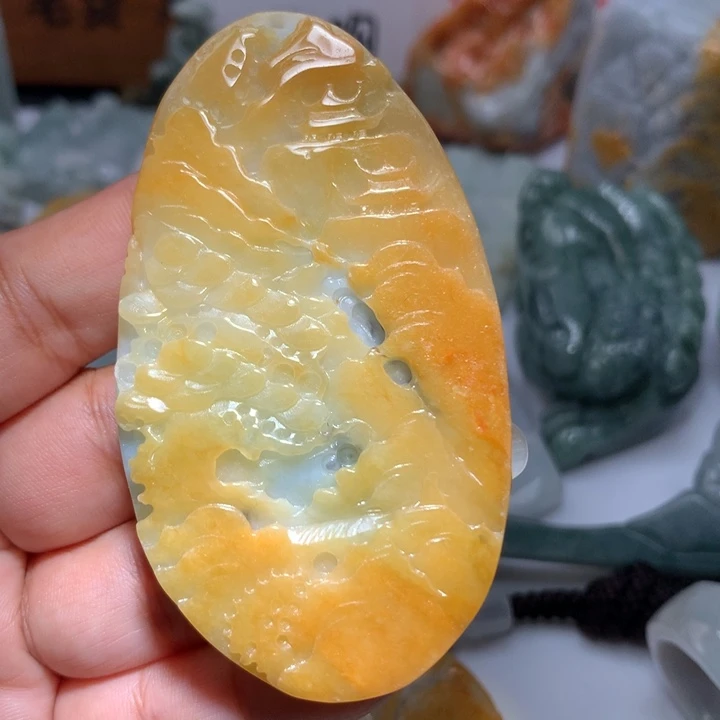 翡翠未镶嵌颈饰保真天然A货翡翠
