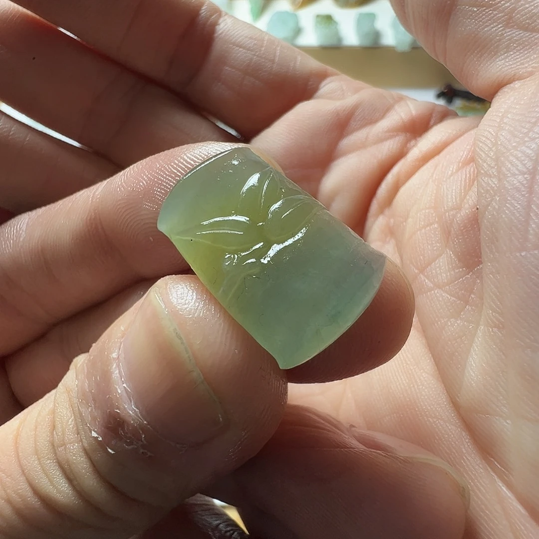 定制翡翠未镶嵌竹节