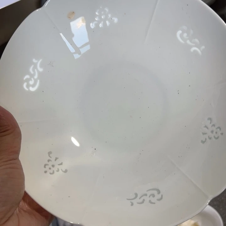 八点五寸玲珑窝盘一个