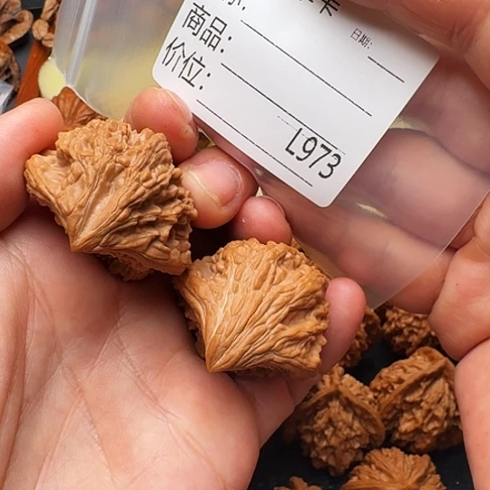 泳***者文玩核桃把件满天星蛇异形