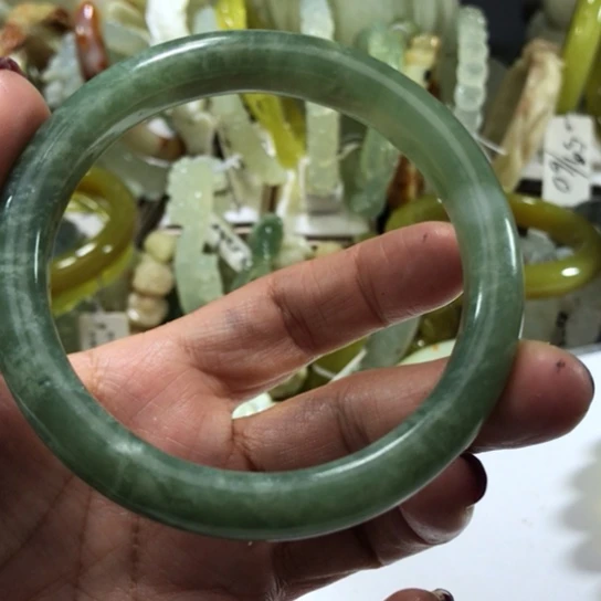 岫玉未镶嵌手镯手镯