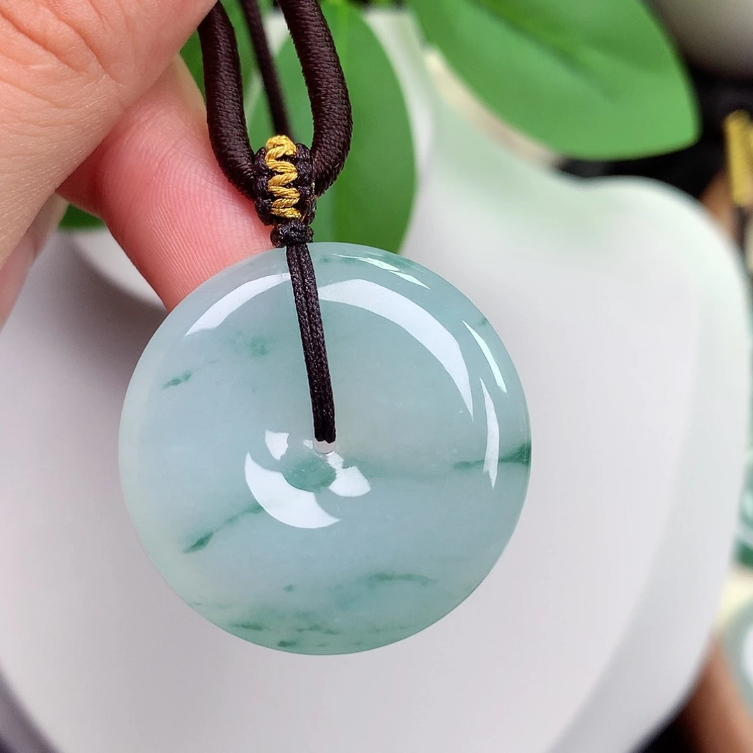 颈饰未镶嵌翡翠平安扣 31.8x6.0mm