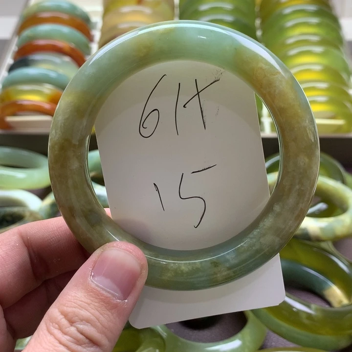 柒***）蛇纹石玉未镶嵌手镯