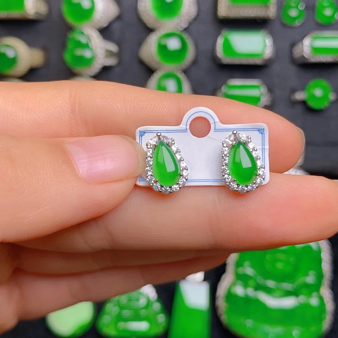 翡翠未镶嵌耳饰水滴