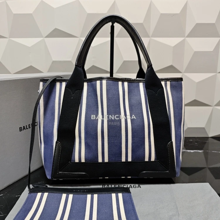95新 Balenciaga/巴黎世家 /KIKI/单肩包/16580299