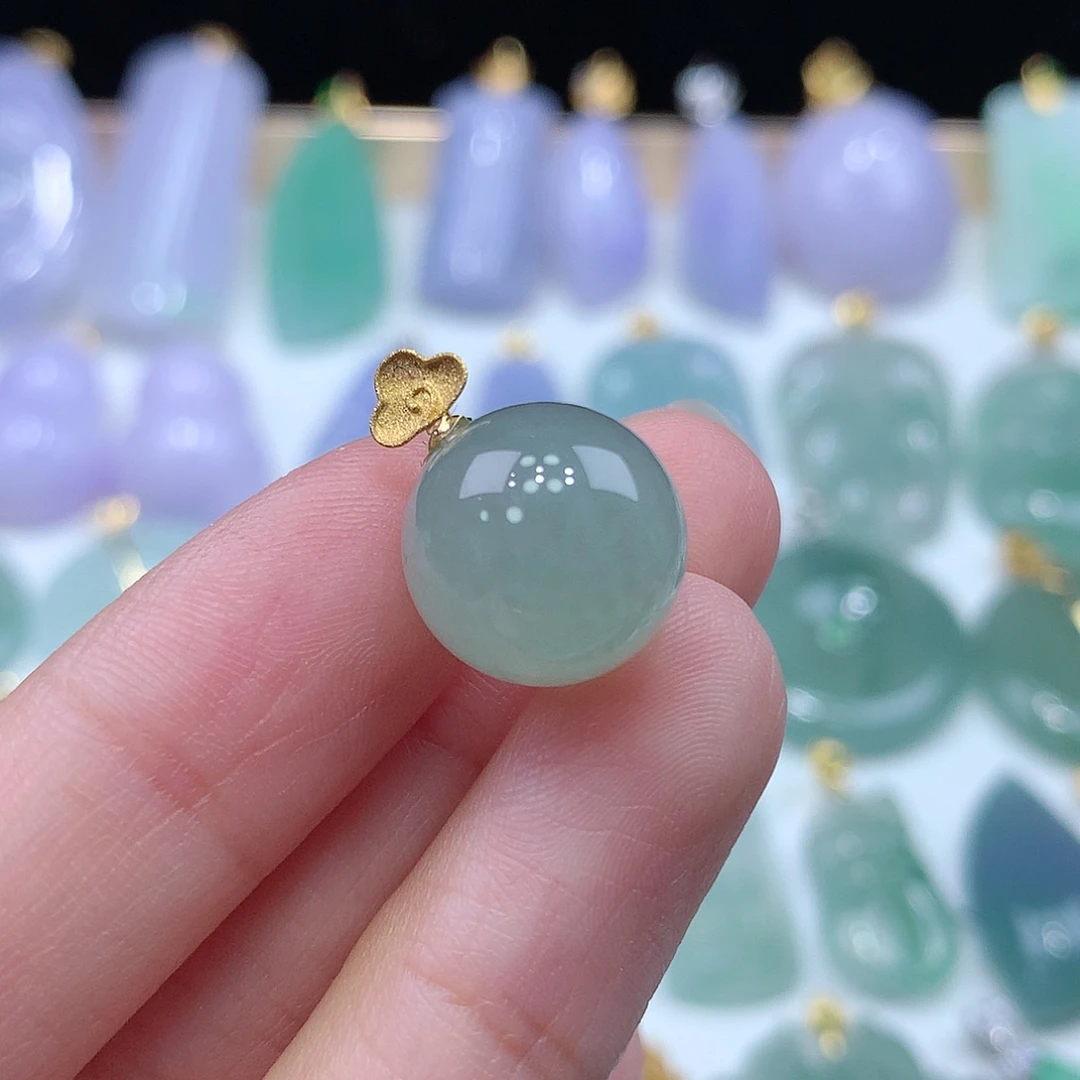 颈饰18K金镶嵌翡翠翡翠