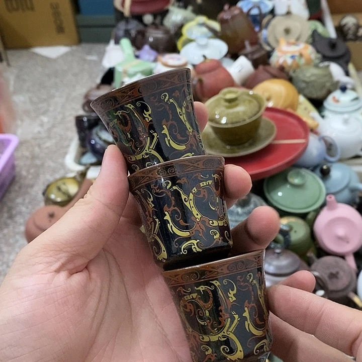陶瓷艺术品及陶瓷壶壶
