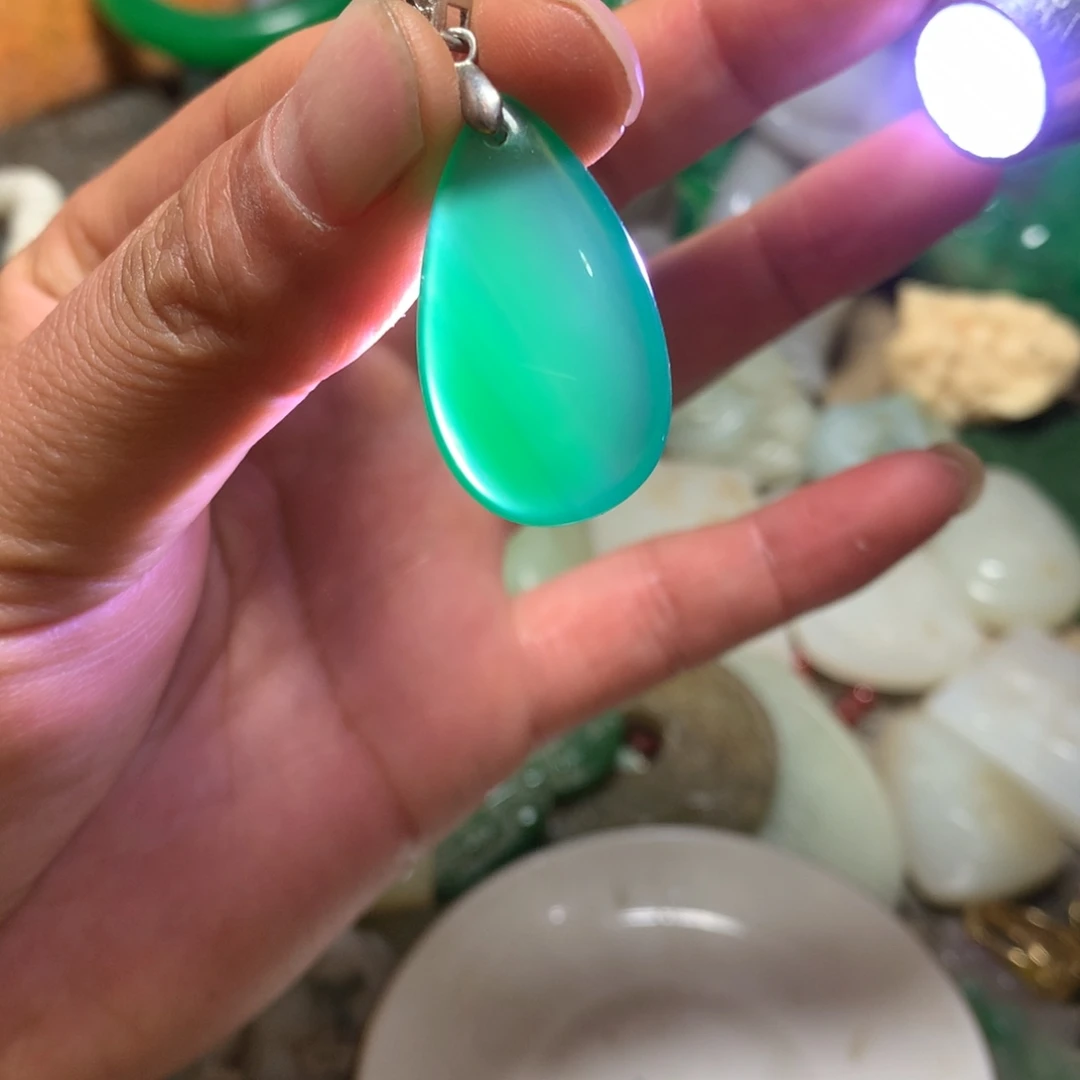 吊坠白玉菩提白玉菩提手串闪电购