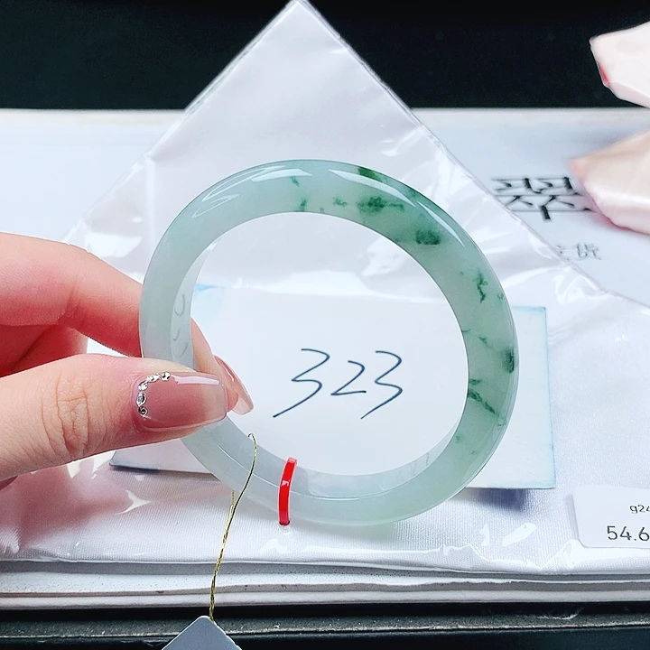 翡翠手镯未镶嵌缅甸天然a货手镯54+