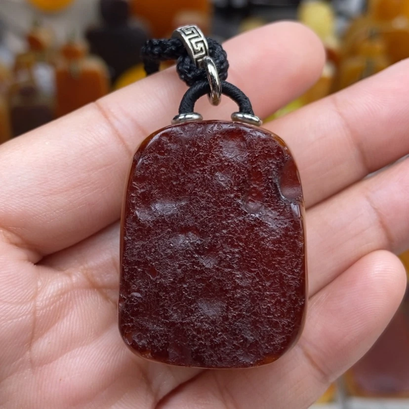 【闪购商品】琥珀颈饰未镶嵌