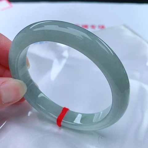 翡翠手镯未镶嵌55 号翡翠手镯