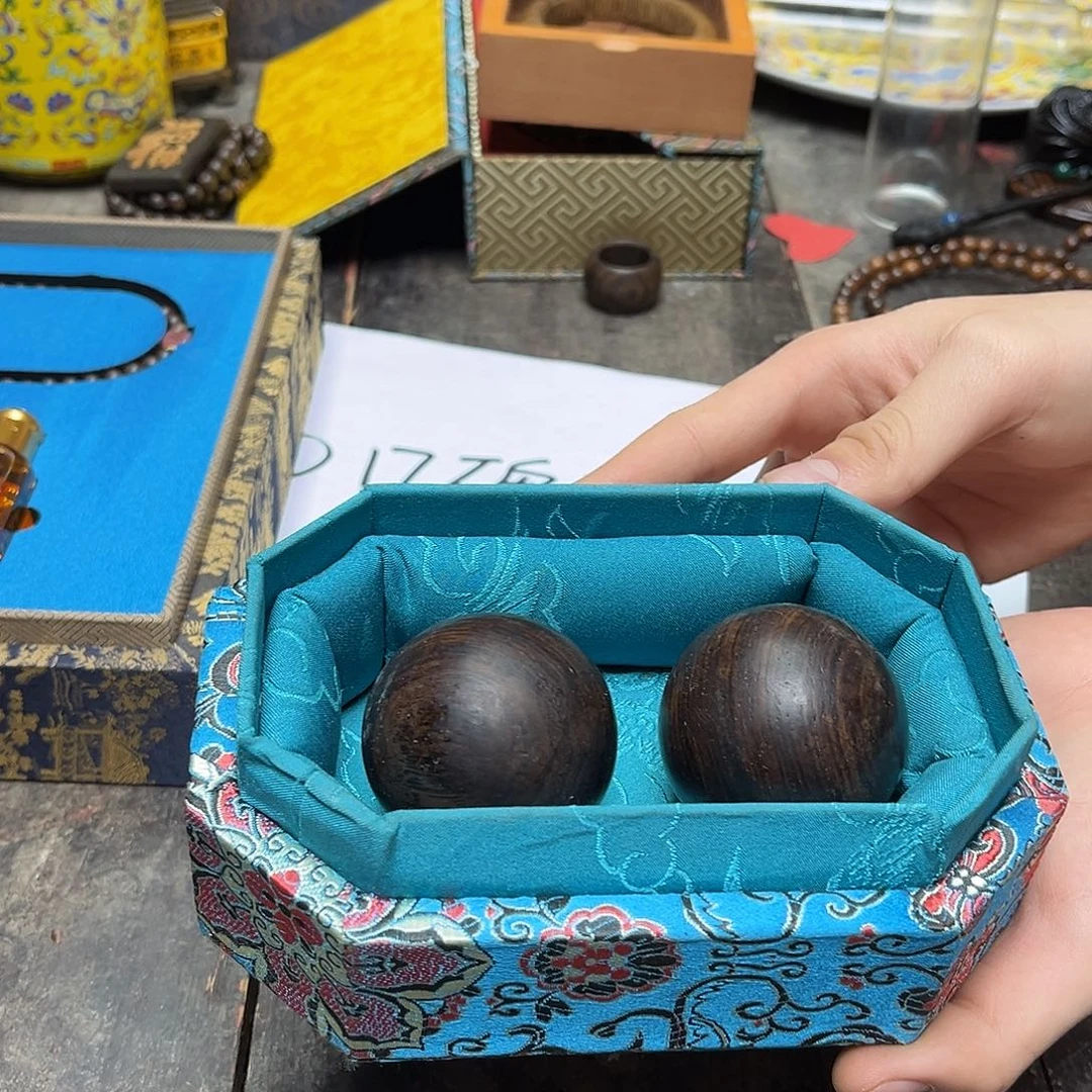 大叶紫檀（黑酸枝木类）