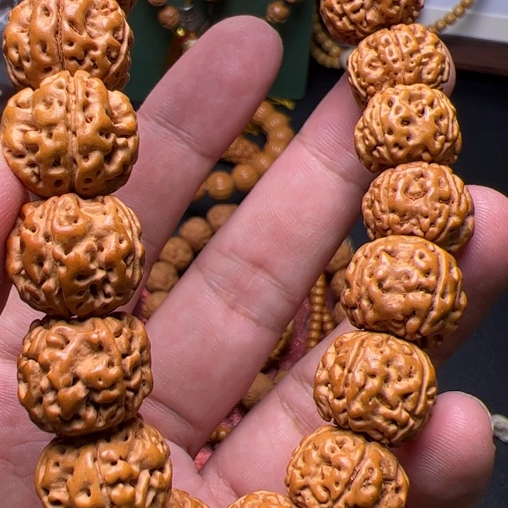 猴头核桃手串啦啦啦