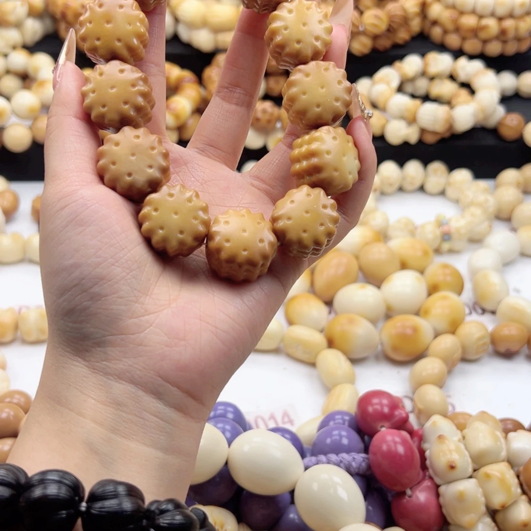 吊坠白玉菩提风华色饼干23-24