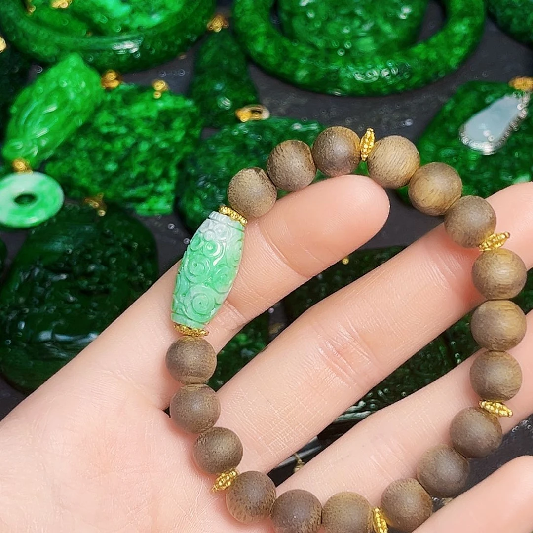 颈饰银S925镶嵌翡翠多样性