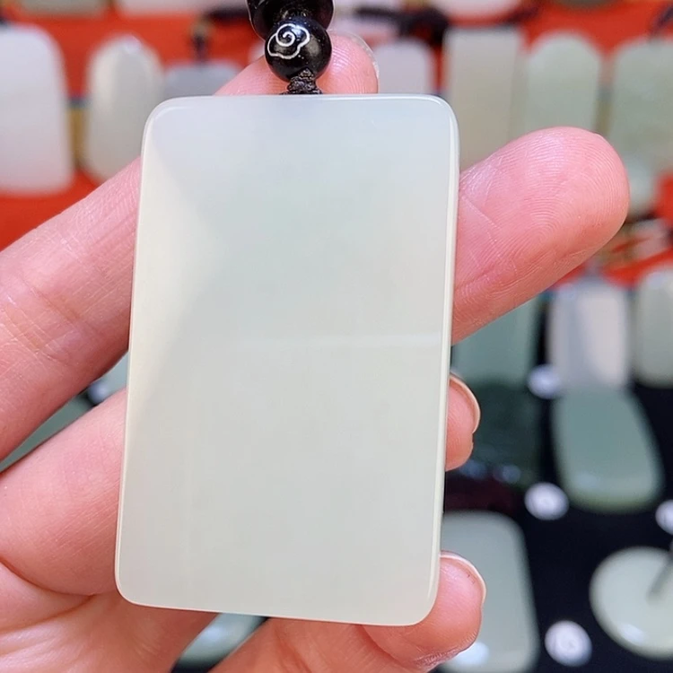 【闪购商品】颈饰未镶嵌和田玉