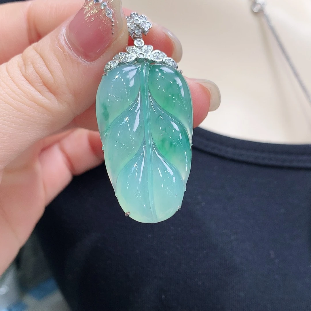 翡翠颈饰18K金镶嵌叶子x