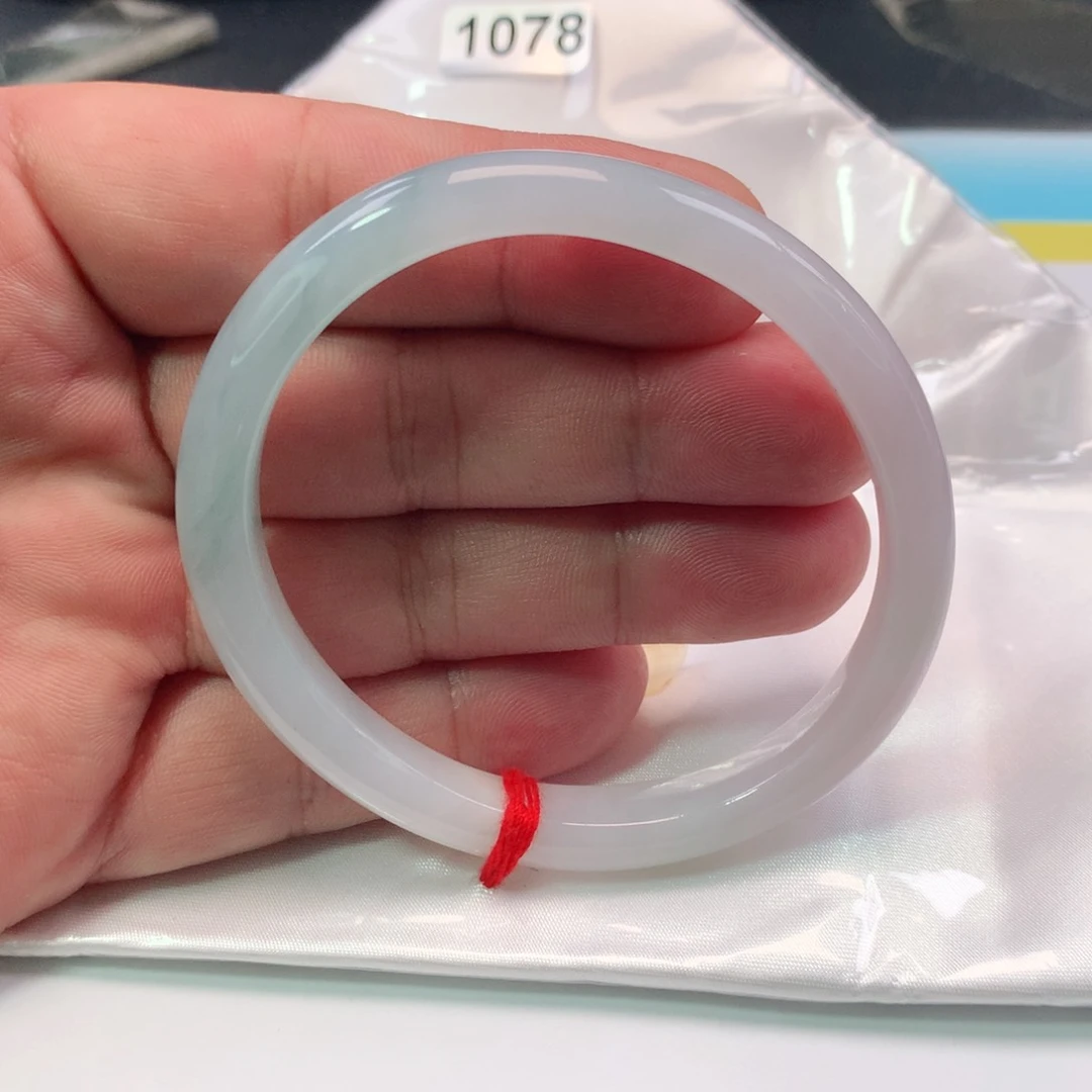 翡翠手镯（贵妃镯）未镶嵌1078号