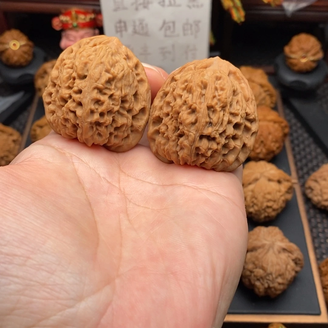 把件文玩核桃全家福全品南疆石41尺