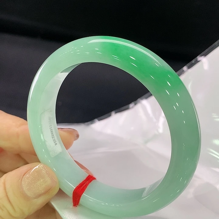 翡翠手镯未镶嵌正圈55