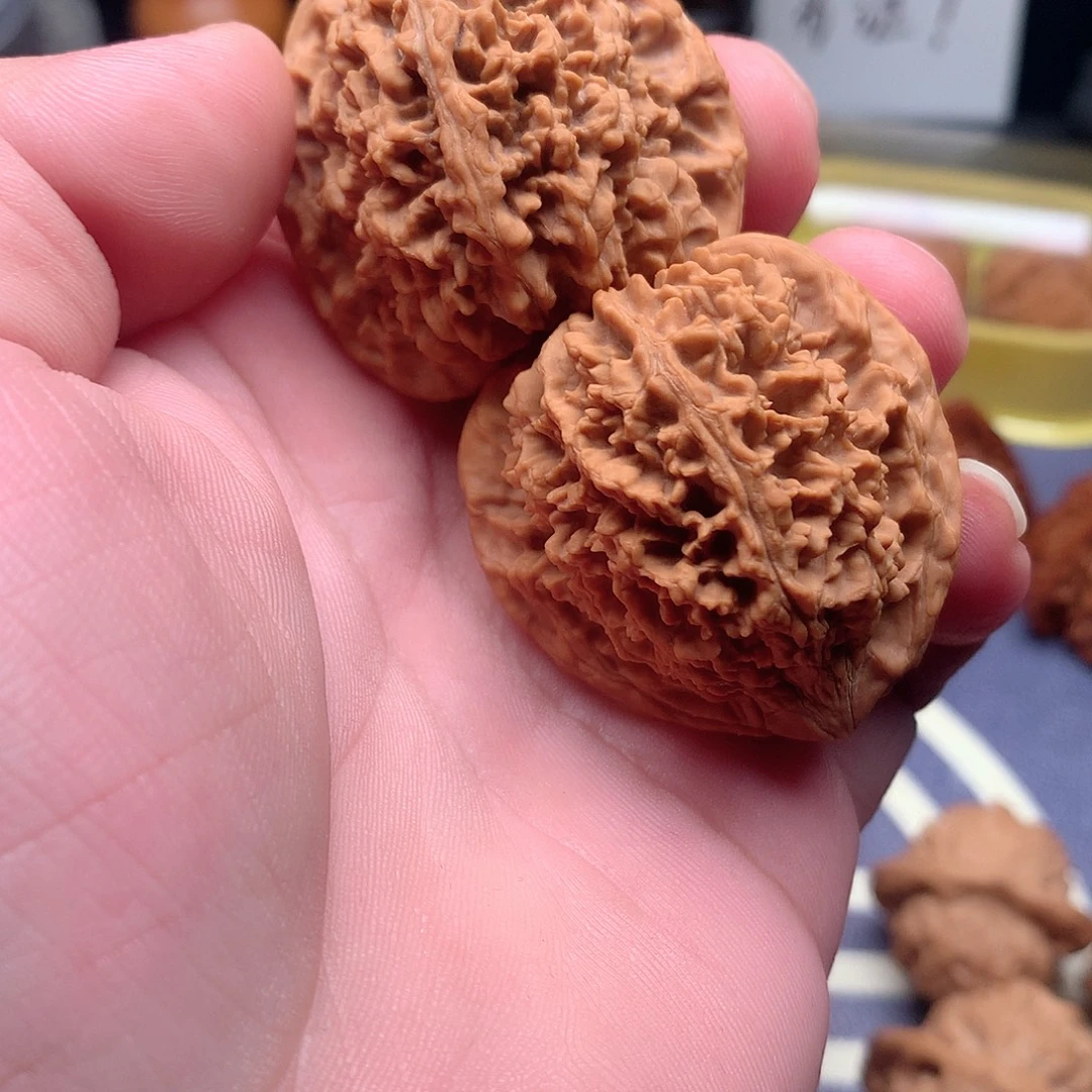 道***心文玩核桃把件满天星